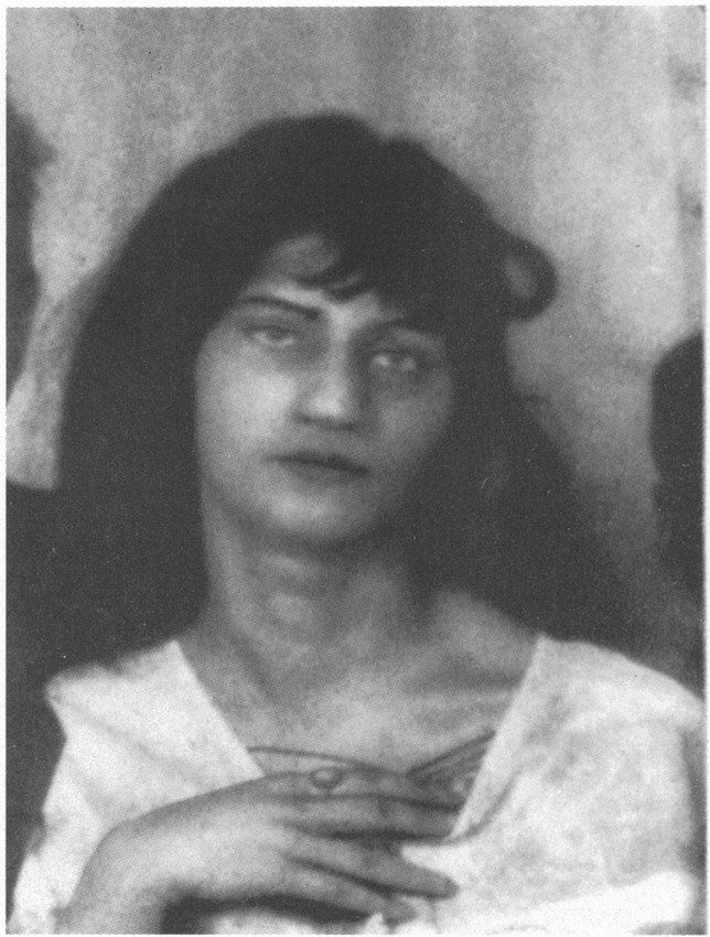 9. Жанна Эбютерн. 1917